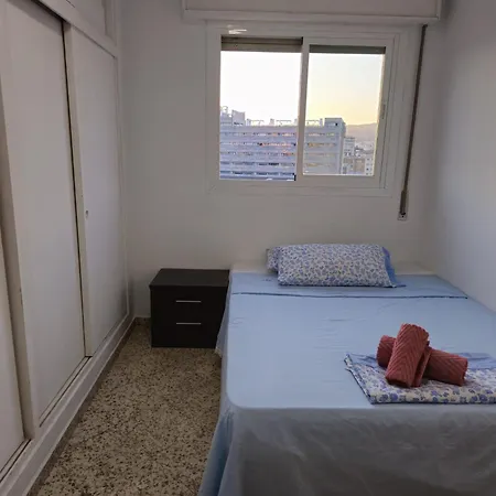 C Habitacion Preciosa Grande Privada Centro Y Cerca De La Playa Wi-fi Malaga