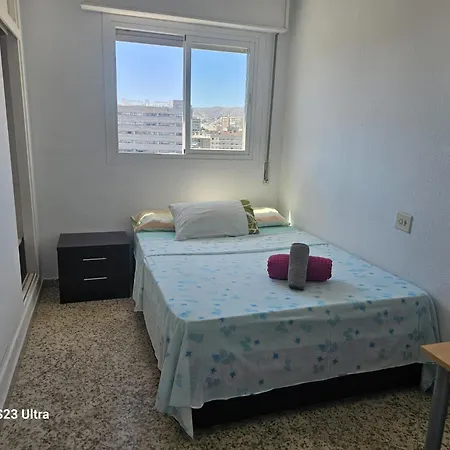 C Habitacion Preciosa Grande Privada Centro Y Cerca De La Playa Wi-fi Homestay