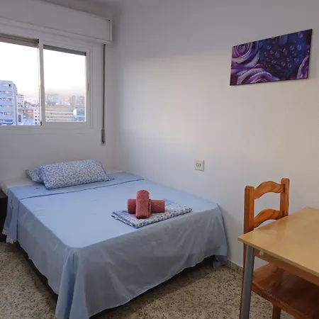 Homestay C Habitacion Preciosa Grande Privada Centro Y Cerca De La Playa Wi-fi